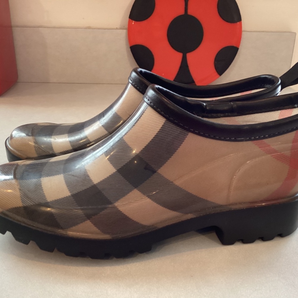 Burberry rain shoes - Picture 6 of 6